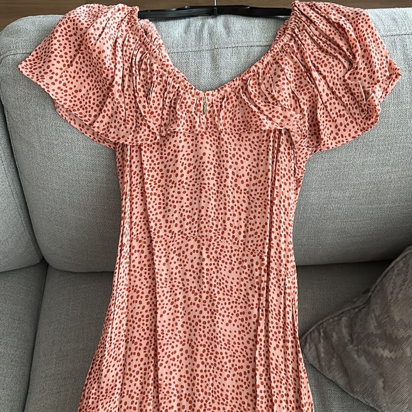 BEACHGOLD BALI off the shoulder dress - Picture 7 of 7